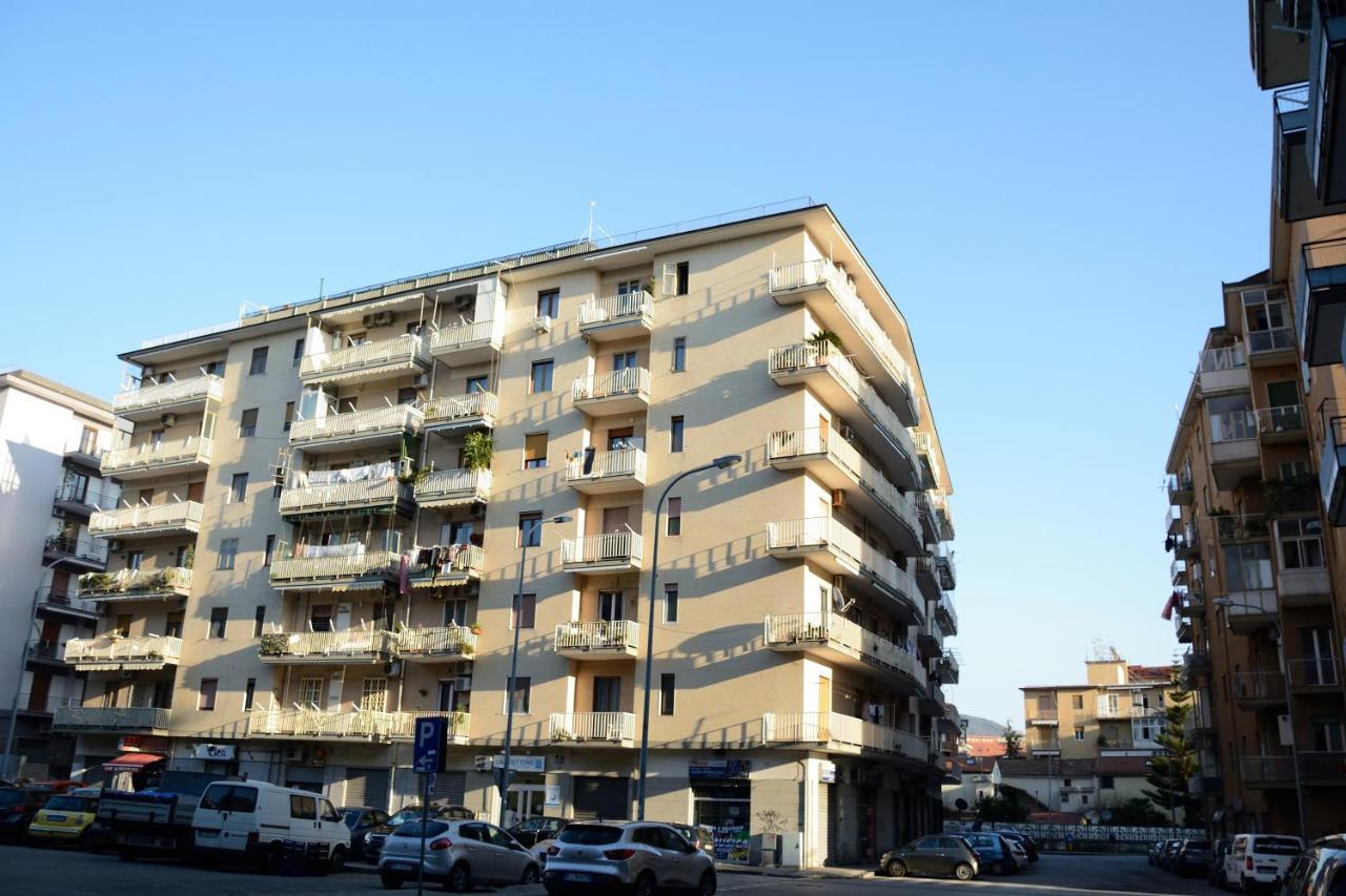 Residenza Margherita - Centralissima Salerno Exterior foto